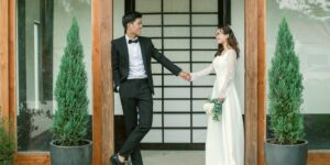 연말정산을 준비하는 30대 부부의 재테크 이미지
