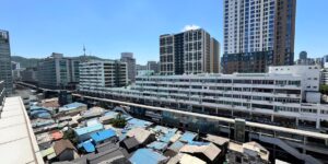 주거급여 및 청년월세지원 정보를 확인하는 3040 세대