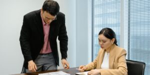 9월 말 연말정산 연금저축 IRP 점검하는 모습